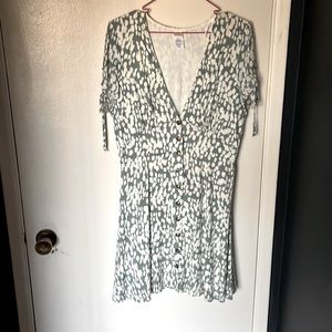 L*Space mini green print. Beautiful spring dress.